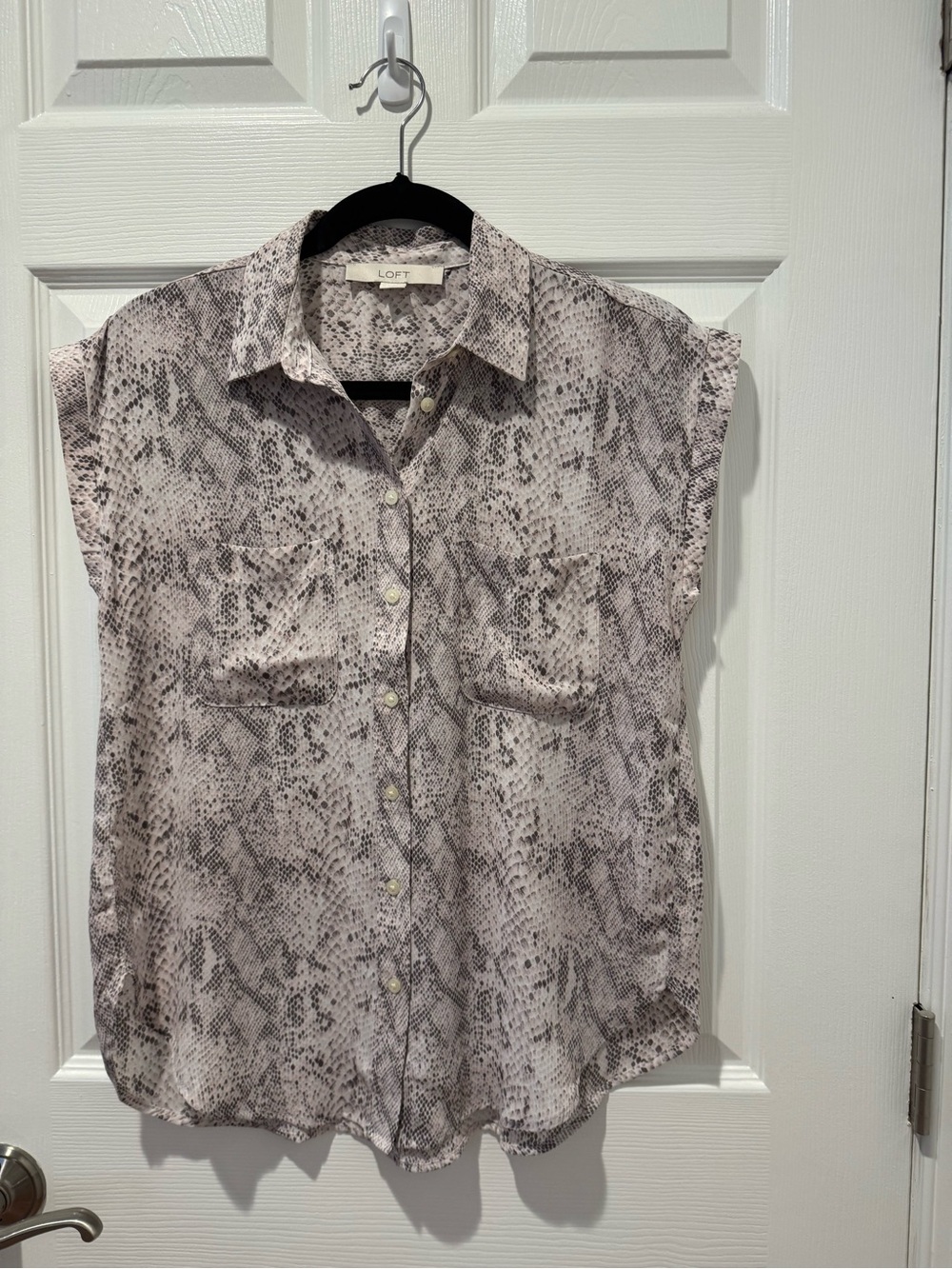 LOFT Sleeveless Snake-Print Button Down Top in Light Gray